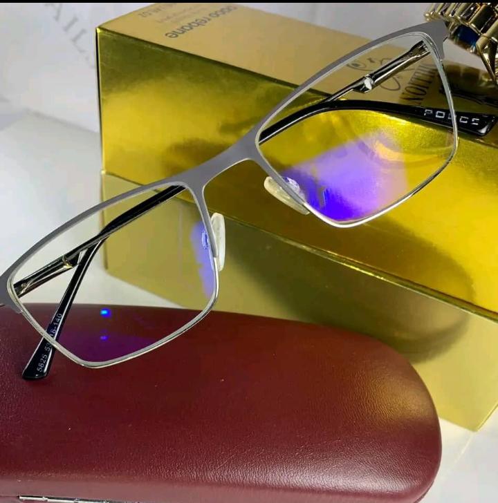 Les lunettes Anti-reflet 10000 FCFA