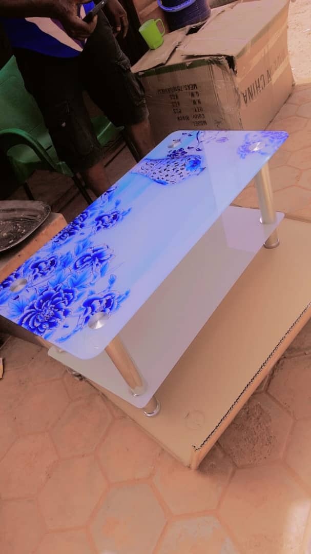 Table vitrée