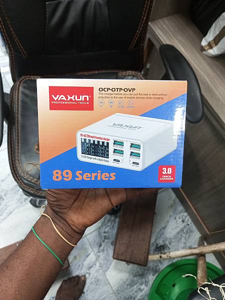 CHARGEUR MULTI PORT.  YAXUN SERIE 89